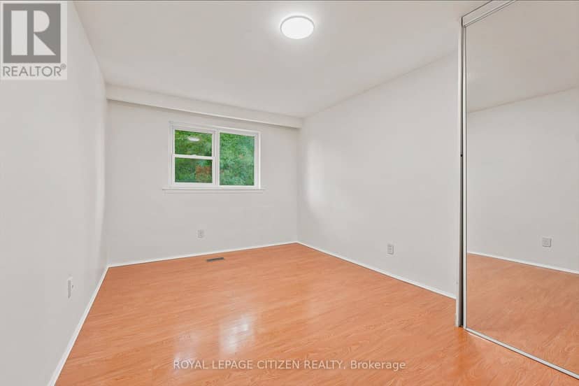 53 Grampian Crescent — photo 15 of 30