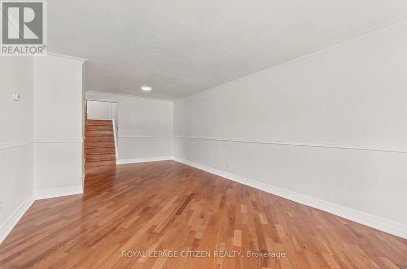 53 Grampian Crescent, Toronto, photo 6