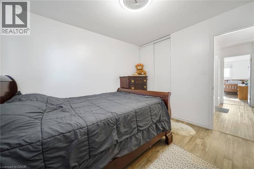 800 PARAMOUNT Drive Unit# 1 — photo 22 of 40