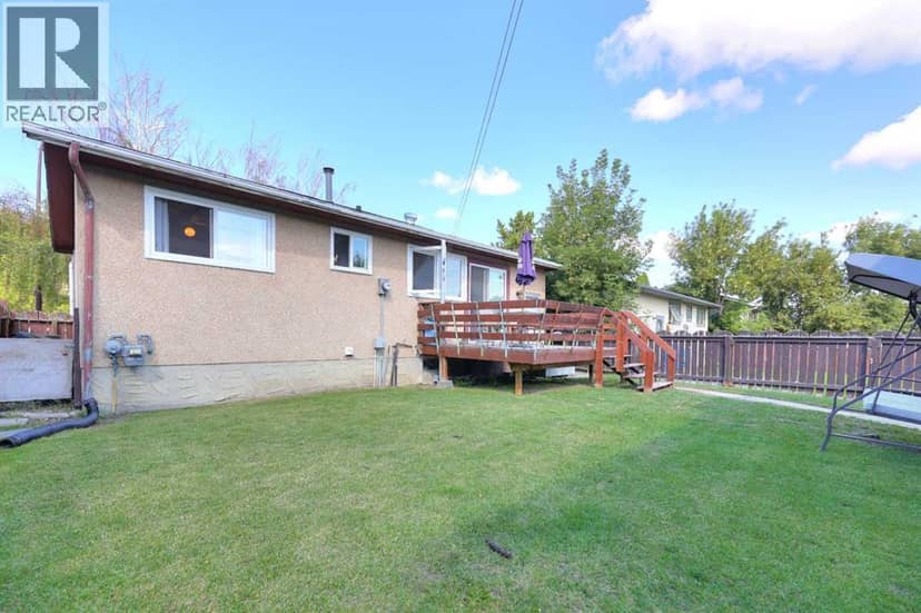 108 Pinecliff Way NE, Calgary, photo 5