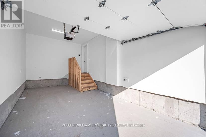 B - 875 Contour Street — photo 4 of 28