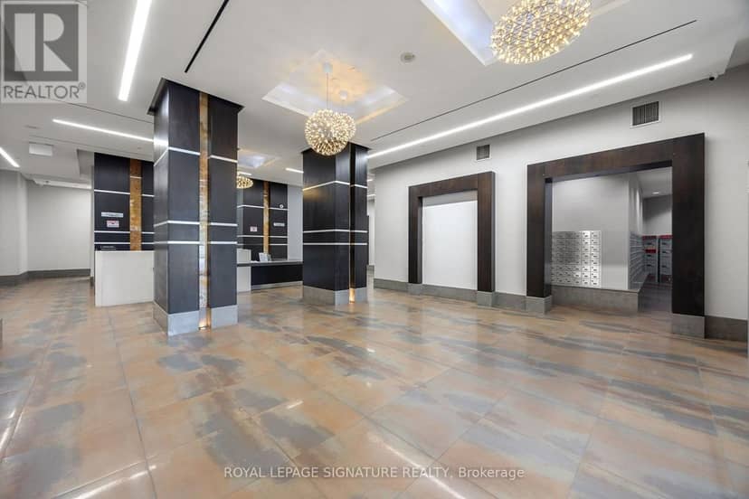 3602 - 18 Yonge Street — photo 27 of 34