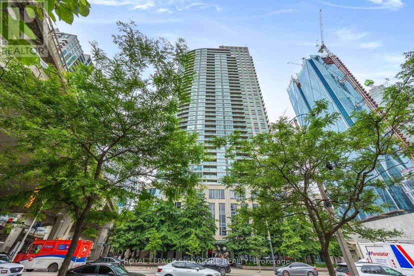 3602 - 18 Yonge Street — photo 29 of 34
