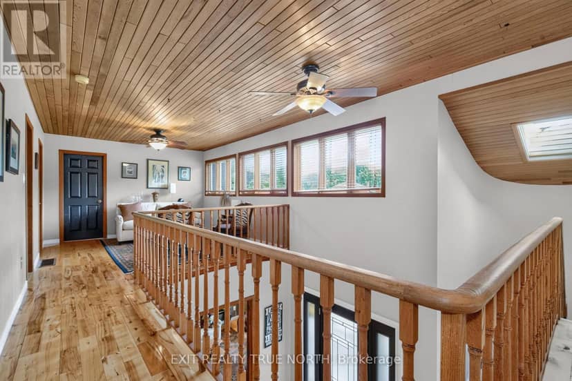 14 Rosewood Avenue — photo 23 of 40