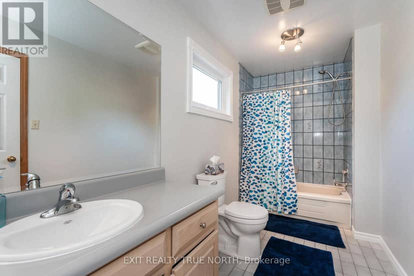 14 Rosewood Avenue — photo 28 of 40
