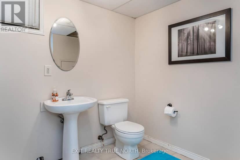14 Rosewood Avenue — photo 34 of 40