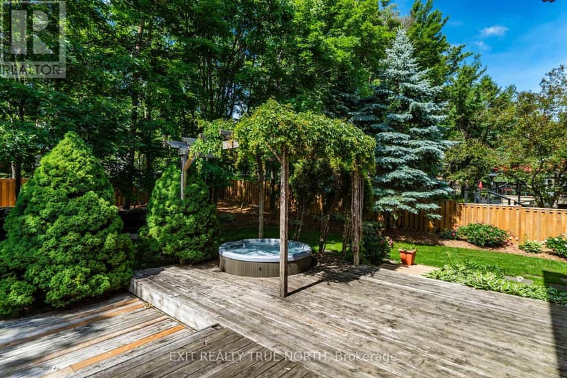 14 Rosewood Avenue — photo 37 of 40