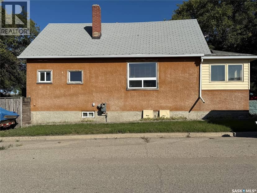 580 Maple STREET W — photo 1 of 40