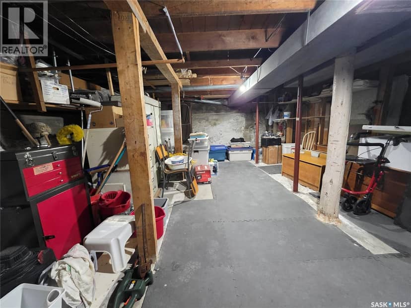 503 Leonard STREET — photo 10 of 11