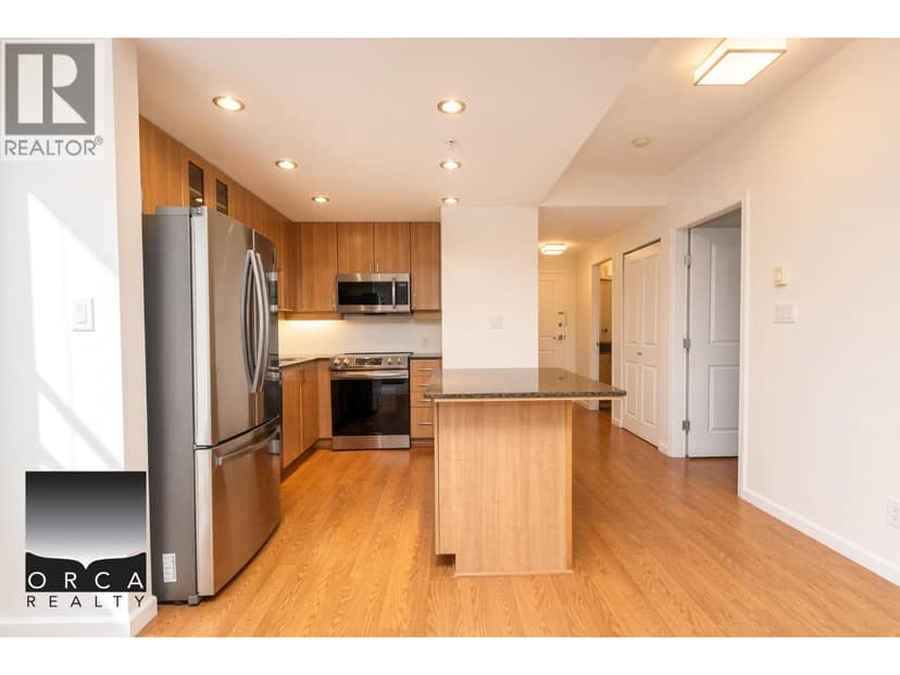 9232 UNIVERSITY CRESCENT, Burnaby, photo 5