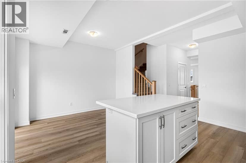 55 GREAT FALLS Boulevard — photo 16 of 37