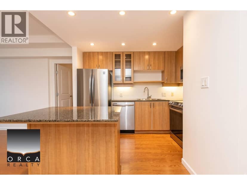 9232 UNIVERSITY CRESCENT, Burnaby, photo 7