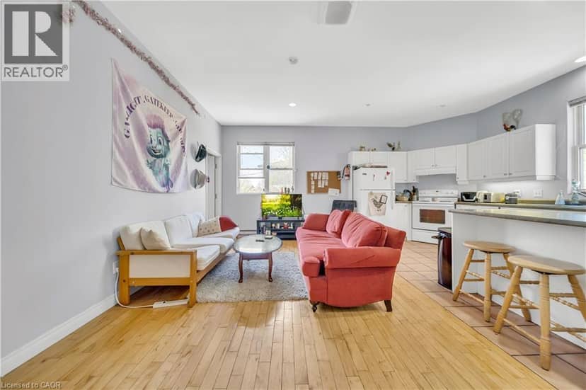 24 COLUMBIA Street W — photo 25 of 40