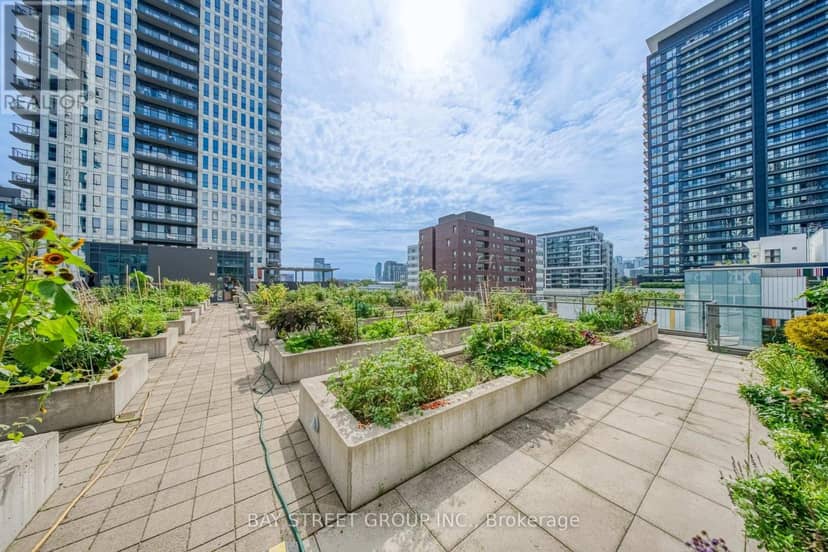 502 - 170 Sumach Street — photo 17 of 21