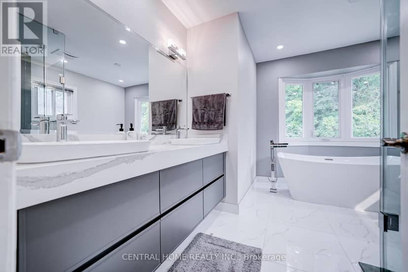 293 Worth Boulevard — photo 20 of 39