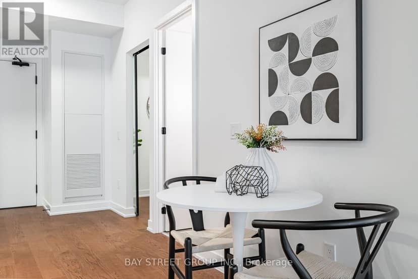 639 - 91 Montclair Avenue — photo 5 of 23