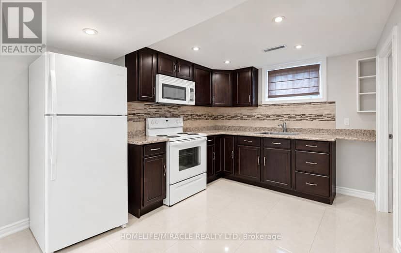 696 Sheppard Avenue — photo 23 of 31