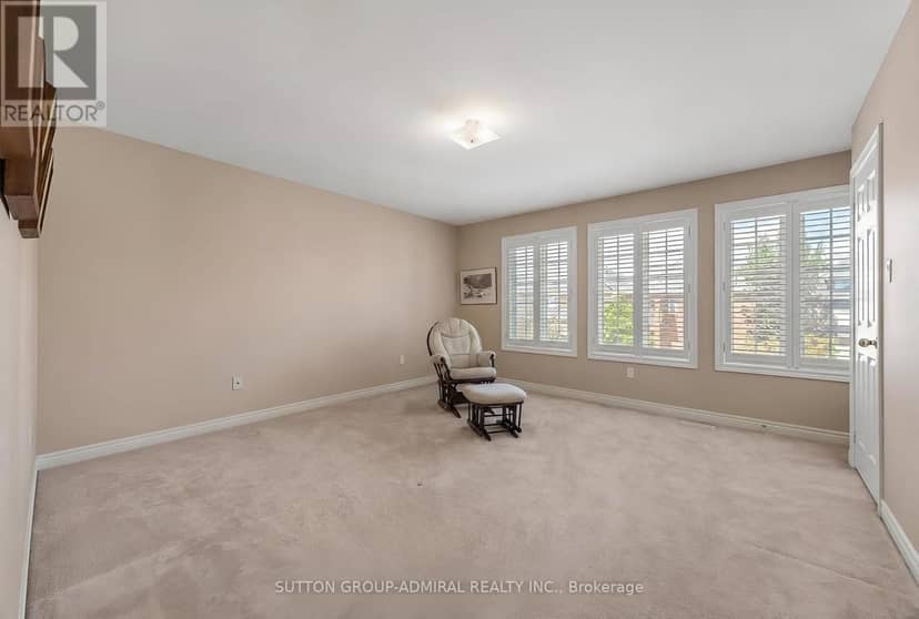 35 Strauss Road — photo 26 of 35