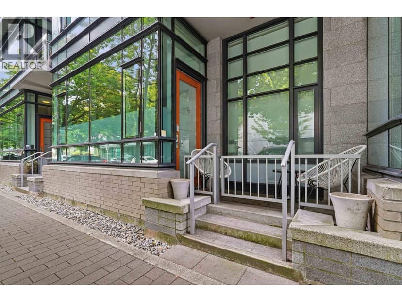 38 ATHLETES WAY, Vancouver, photo 7