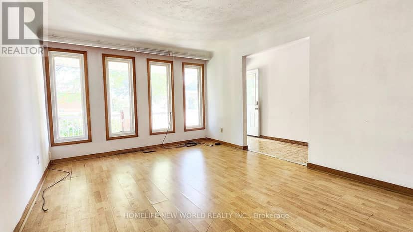 2 Arkona Drive, Toronto, photo 5
