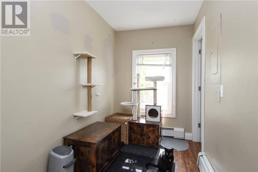 348-352 Howey Drive — photo 16 of 40