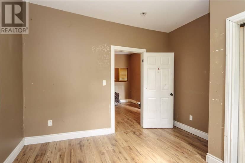348-352 Howey Drive — photo 27 of 40