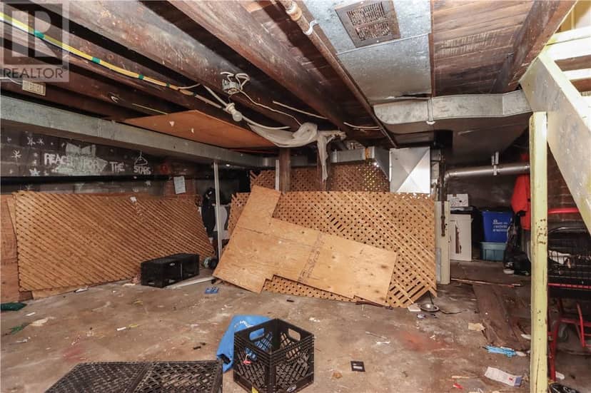 348-352 Howey Drive — photo 31 of 40