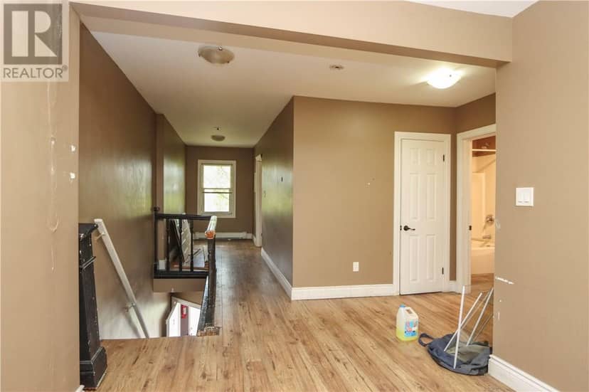 348-352 Howey Drive — photo 35 of 40