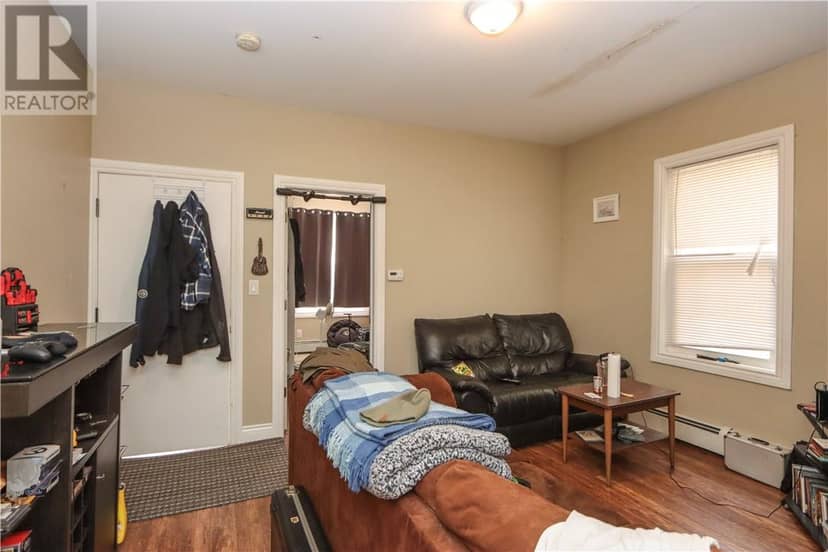 348-352 Howey Drive — photo 7 of 40
