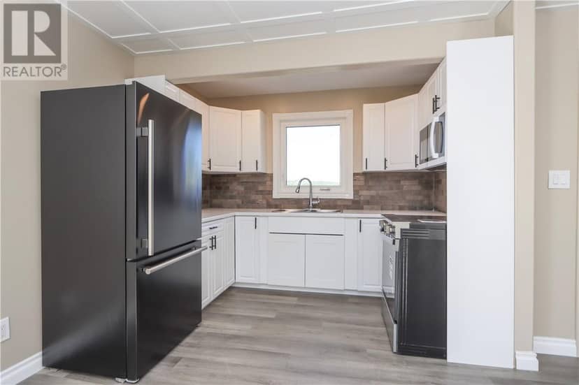 417 Burton Avenue — photo 4 of 36
