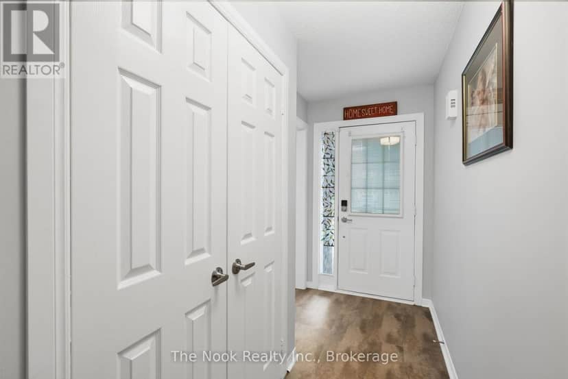 1120 Ormond Drive — photo 3 of 40