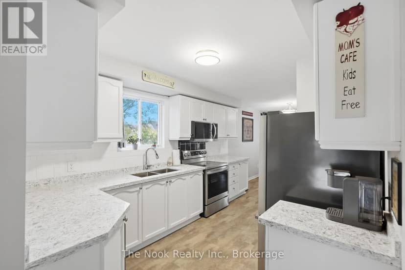 1120 Ormond Drive — photo 7 of 40