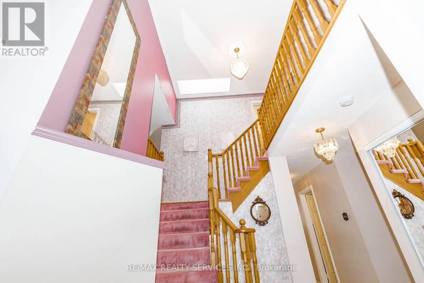 5772 Whitehorn Avenue — photo 35 of 40
