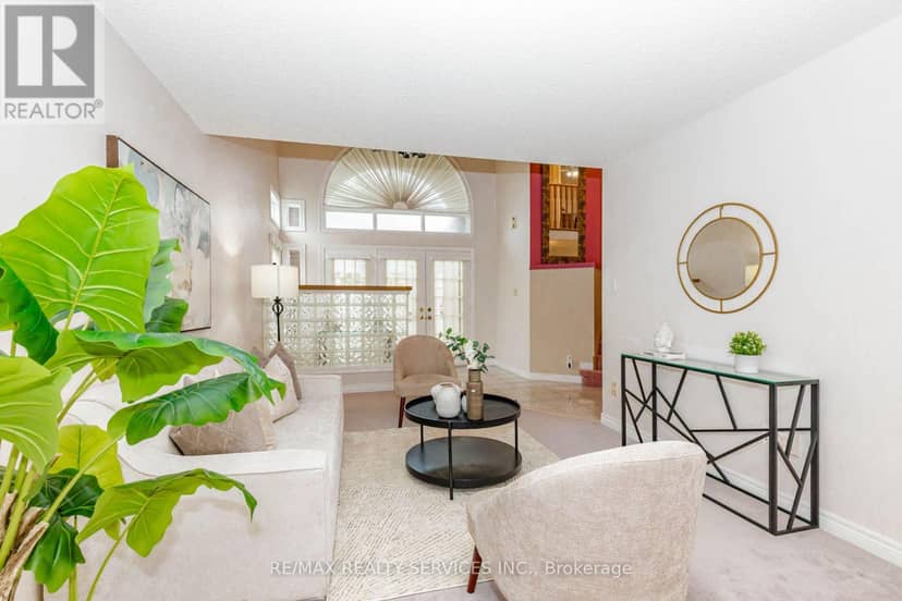 5772 Whitehorn Avenue — photo 18 of 40