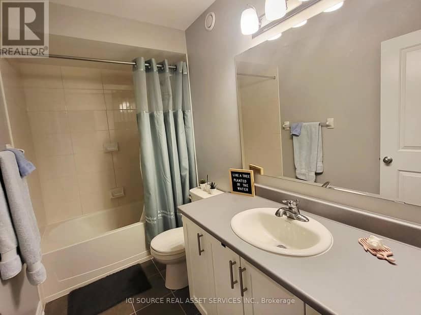 308 Fergus Crescent — photo 26 of 32