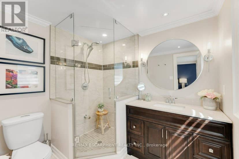 1482 Epping Road — photo 17 of 40