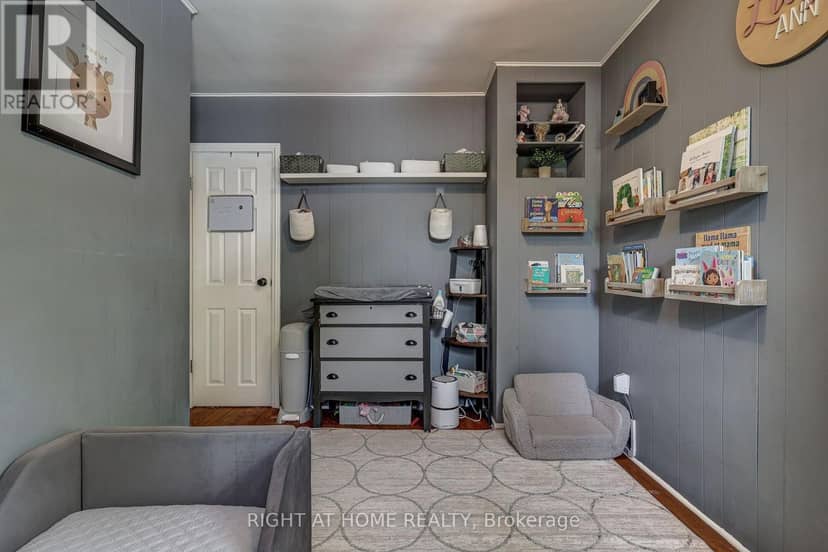 42 Graham Crescent — photo 17 of 35