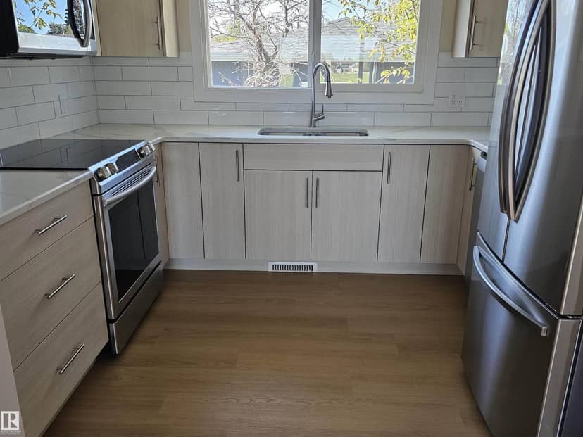 12344 50 ST NW — photo 10 of 34