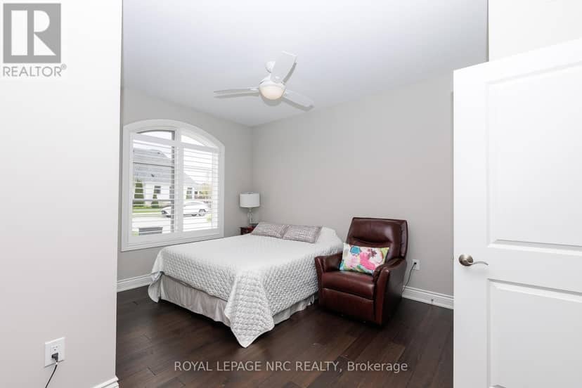 23 Francesco Crescent — photo 15 of 40