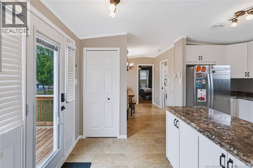 729 Williston Drive — photo 9 of 36