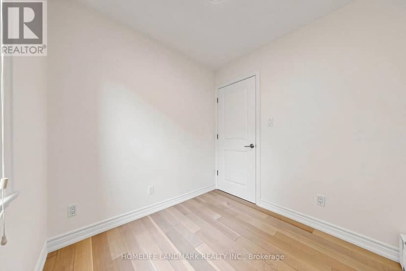 190 Lawrence Avenue W — photo 30 of 40