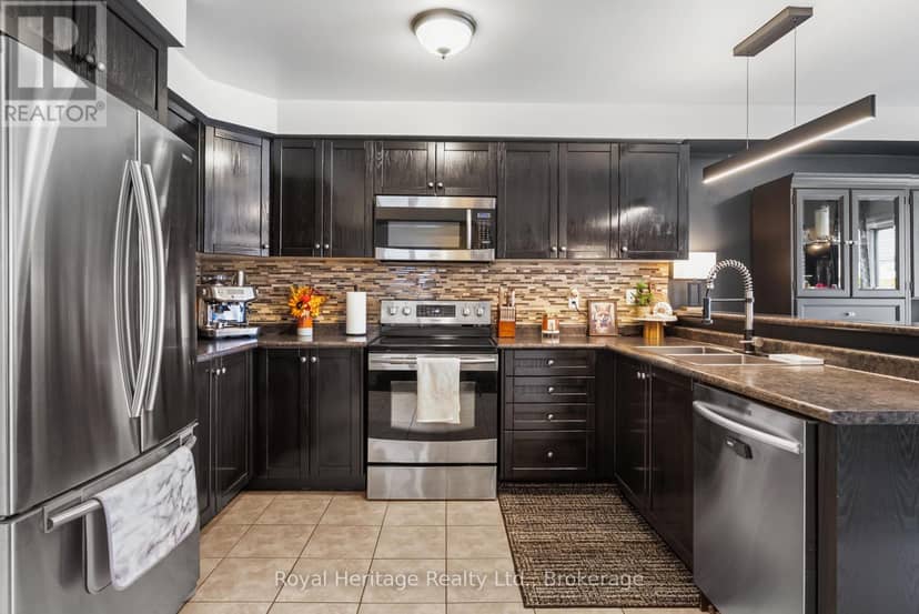 14 Tabb Avenue — photo 6 of 38