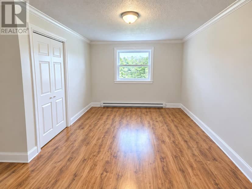 3 Hynes Road — photo 15 of 21