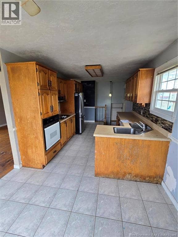 9522 Main Street — photo 11 of 18