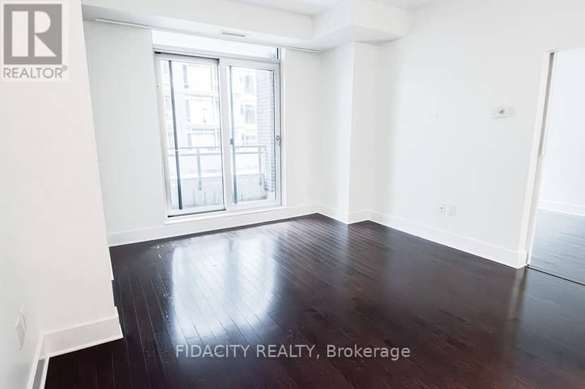 320 - 101 Richmond Road — photo 6 of 18