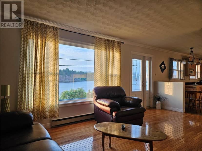 92-94 Marine Drive — photo 16 of 37