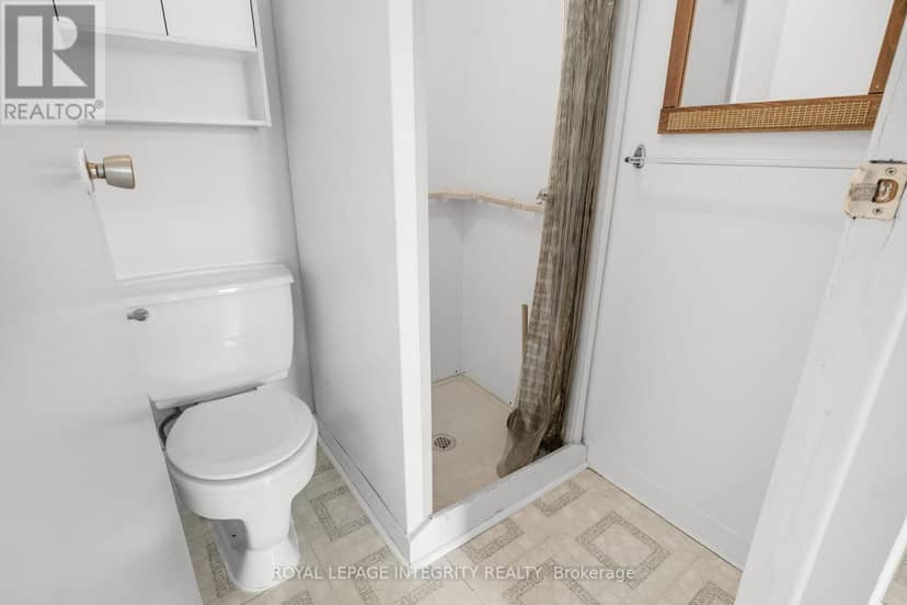 1081 Kenaston Street — photo 38 of 40
