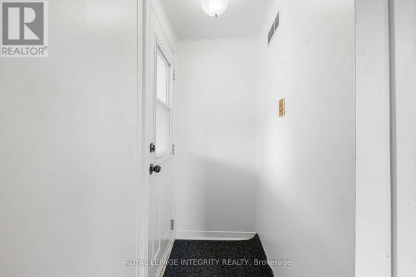 1081 Kenaston Street — photo 40 of 40