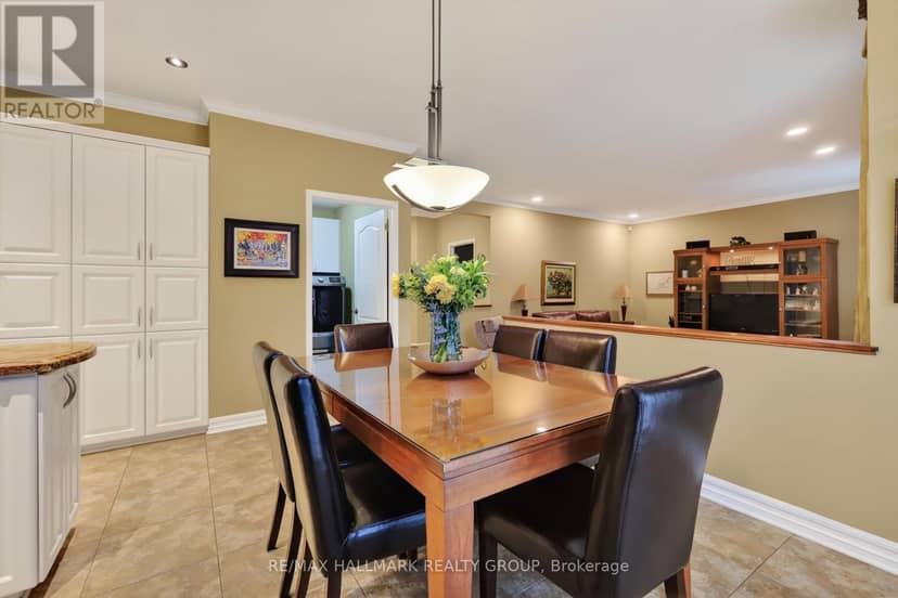 5851 Gladewoods Place — photo 17 of 40
