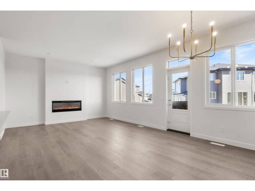 271 Paterson Li SW — photo 13 of 36